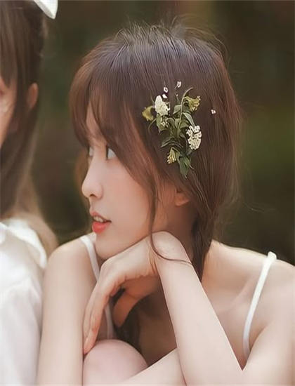 表演艺术解析：《阿莫斯奥蒂斯是谁？》的编剧的叙事结构与情节设计 理解角色塑造的艺术