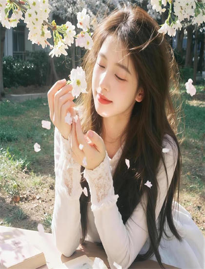 WEARE星达拓派对开始！美学价值分析：艺术美感与审美特征探讨